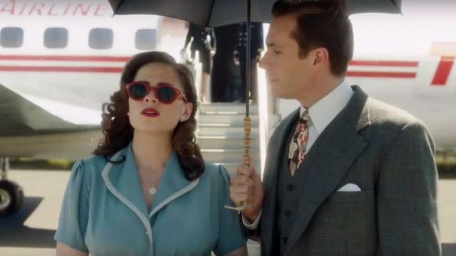Sunglasses red of Peggy Carter (Hayley Atwell) in Agent Carter