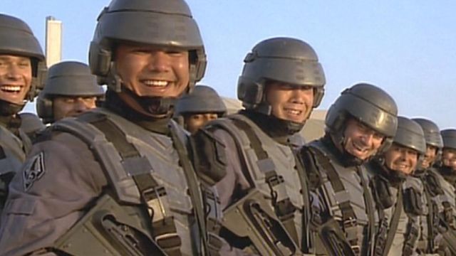 Le véritable uniforme de l'infanterie mobile dans Starship Troopers