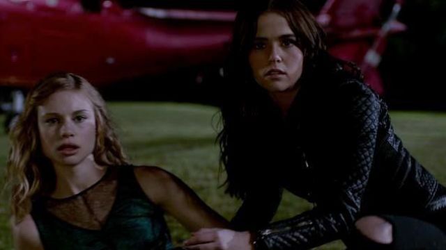 The leather jacket Zara Rose Hathaway (Zoey Deutch) in Vampire Academy