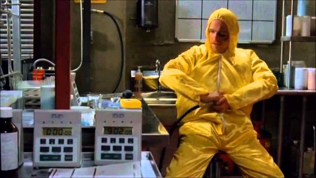 The protective suit yellow of Jesse Pinkman (Aaron Paul) in the series Breaking Bad (Season 3 Episode 8)
