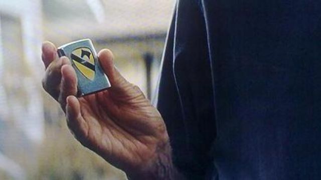 The lighter with the emblem of the US Cavalry of Walt Kowalski (Clint Eastwood) in Gran Torino