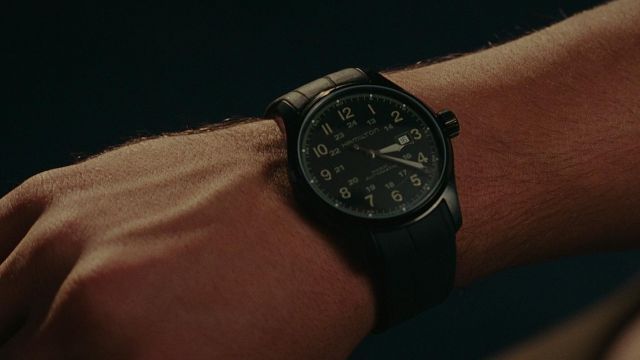 La montre Hamilton de Taylor Lautner dans Identité secrète