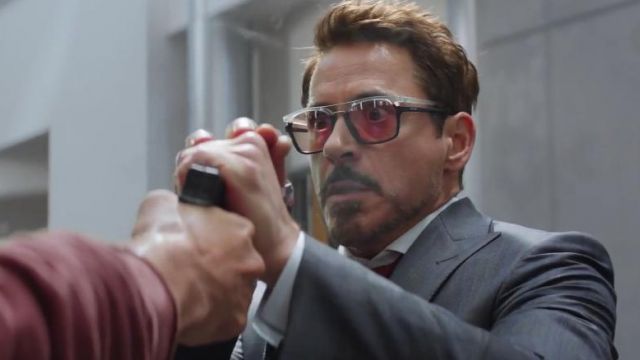 Lunettes de soleil Police de Robert Downey Junior dans Captain America: Civil War