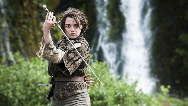 The sword "needle" (Needle), Arya Stark (Maisie Williams) in Game of Thrones