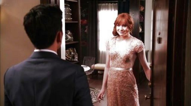 The dress Adrianna Papell Eliza Dooley Karen Gillan in Selfie