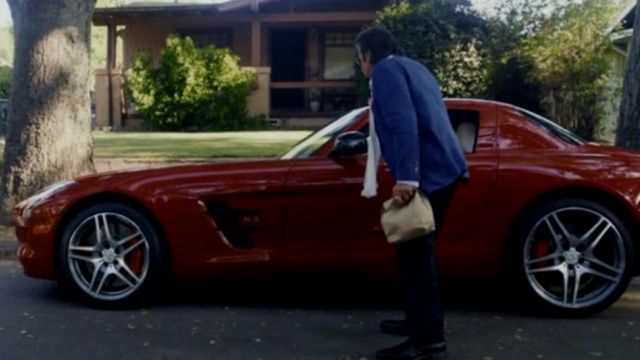 The Mercedes-Benz SLS AMG red Danny Collins (Al Pacino) in Imagine
