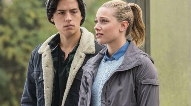 The blue sweater Betty Cooper in Riverdale