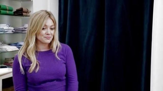 Sweater purple Sandro Kelsey Peters (Hilary Duff) in Younger S1E8