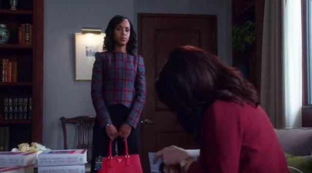 Christian Dior Check Ja­cket worn by Olivia Pope (Kerry Washington) in Scandal S05E13