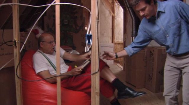 The ottoman red Oscar Bluth (Jeffrey Tambor) in's arrested Development