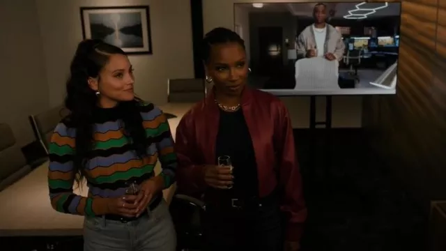 LK Bennett Elina Stripe Sweater porté par Lacey Quinn (Gabrielle Walsh) comme on le voit dans Found (S02E08)