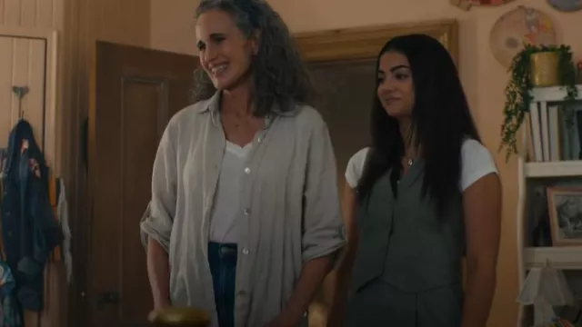 Boohoo Tall Pleat Detail Wide Leg Trouser Tailored Waistcoat Set worn by Alice Dhawan (Sadie Laflamme-Snow) as seen in The Way Home (S03E01)