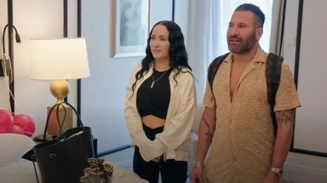 Louis Vuitton LV Neverful Black Tote worn by Shay as seen in 90 Day Fiancé: Before the 90 Days (S07E04)