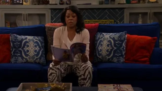 Zara Textured Pants In Zebra worn by Tina Butler (Tichina Arnold) as seen in The Neighborhood (S07E09)