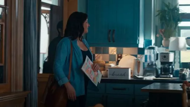 Fourre-tout de transport moyen Madewell porté par Kat Landry (Chyler Leigh) comme on le voit dans The Way Home (S03E04)
