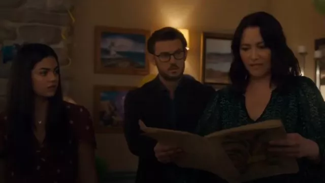 Mini-robe en soie imprimée Madewell portée par Alice Dhawan (Sadie Laflamme-Snow) comme on le voit dans The Way Home (S03E05)