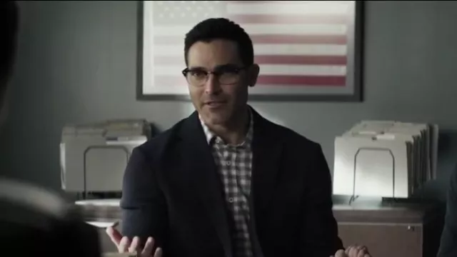 Ray-Ban RX5154 Clubmaster Eyeglasses worn by Clark Kent (Tyler Hoechlin) as seen in Superman & Lois (S04E03)