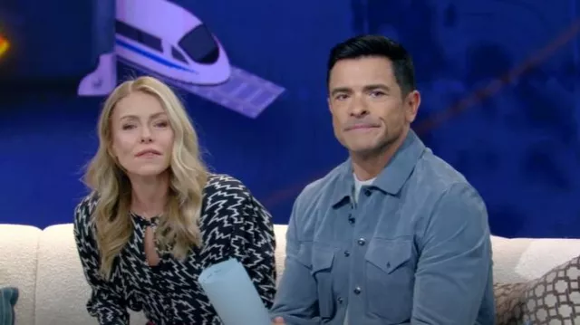 Veste Dylan en daim italien Todd Snyder portée par Mark Consuelos comme on le voit en DIRECT avec Kelly et Mark le 5 février 2025