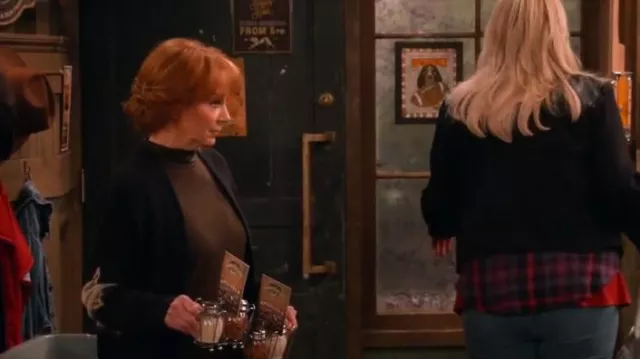Cárdigan de algodón Pendleton Sierre Springs para mujer usado por Bobbie (Reba McEntire) como se ve en Happy's Place (T01E12)