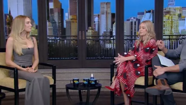 Gianvito 105 Velvet Pumps worn by Kelly Ripa as seen in LIVE with Kelly and Mark on February 11, 2025