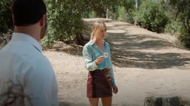 Falda L'Agence Gerard usada por Morgan Gillory (Kaitlin Olson) como se ve en High Potential (T01E13)