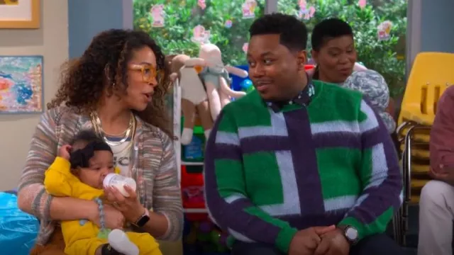 Asos Design Relaxed Knitted Fluffy Jumper In Green Check Pattern worn by Marty Butler (Marcel Spears) as seen in The Neighborhood (S07E11)