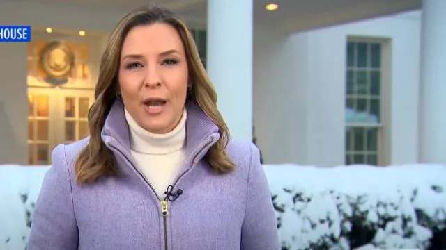 Abrigo J. Crew Lodge usado por Mary Bruce como se ve en Good Morning America el 12 de febrero de 2025