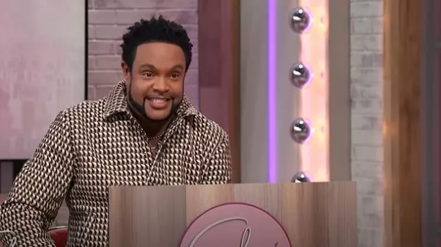 Forever 21 Geo Print Snap-Button Trucker Jacket worn by Jawn Murray as seen in Sherri on February 19, 2025