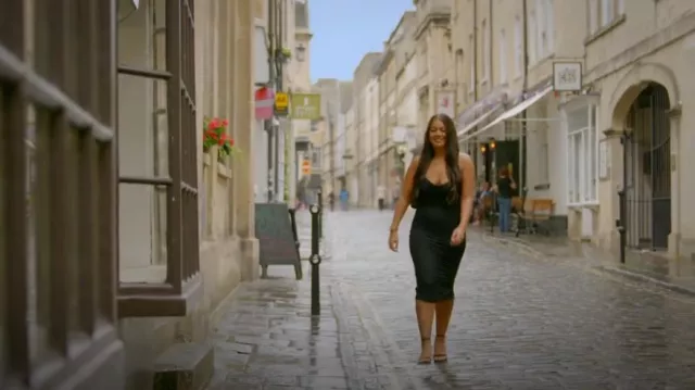 Vestido Boohoo Midaxi usado por Holly como se ve en First Dates (T23E03)