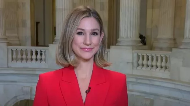 Zara Tailored Double Breasted Blazer worn by Caitlin Huey-burns as seen in CBS Mornings on February 26, 2025