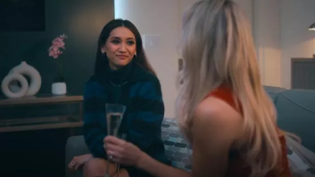 Rails Amber Sweater worn by Ali Lee (Brenda Song) as seen in Running Point (S01E02)