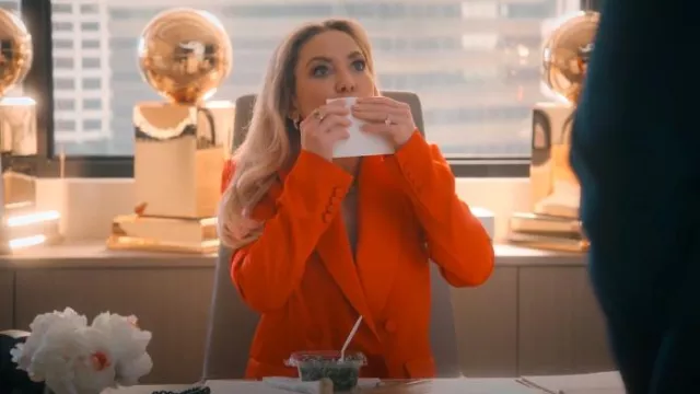 Hyperbole Accessories Gemma Ring Moonstone + Labradorite worn by Isla Gordon (Kate Hudson) as seen in Running Point (S01E07)