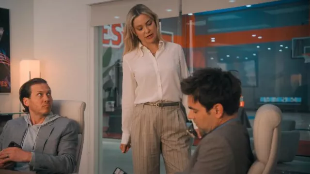 Favorite Daughter Beige Pinstripe Pants worn by Isla Gordon (Kate Hudson) as seen in Running Point (S01E08)