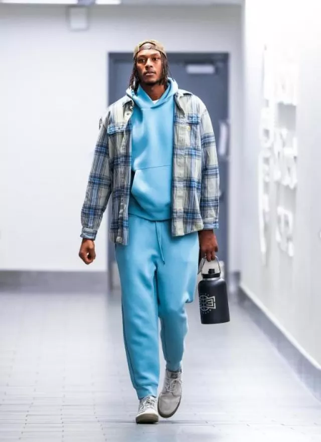 Nike Turquoise 'Reimagined' Fleece Sweatpants worn by Myles Turner on the Instagram account @pacers