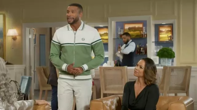 Veste de survêtement Sergio Tacchini Olmi en vert haie portée par Martin Richardson (Brandon Claybon) comme on le voit dans Beyond the Gates (S01E01)