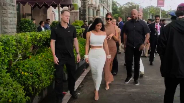 Femme LA Gianni Suede Mule worn by Khloé Kardashian as seen in The Kardashians (S06E06)