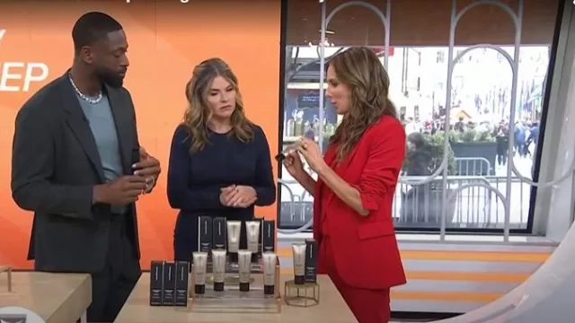 Mango Structured Suit Jacket worn by Sarah Eggenberger as seen in Today with Jenna & Friends on March 14, 2025