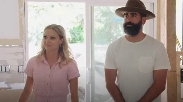 Muéstrame tu mameluco de cañón Mumu usado por Laura como se ve en Christina on the Coast (T06E10)