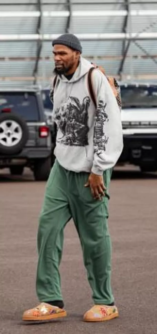 UGG Tasman x Palace 'Chestnut Brown Patches' worn by Kevin Durant on the Instagram account @suns