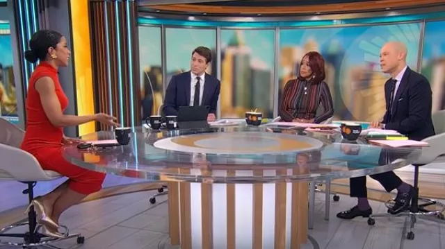 Vestido midi de cuello alto canalé de Zara en rojo usado por Adriana Díaz como se vio en CBS Mornings el 14 de marzo de 2025