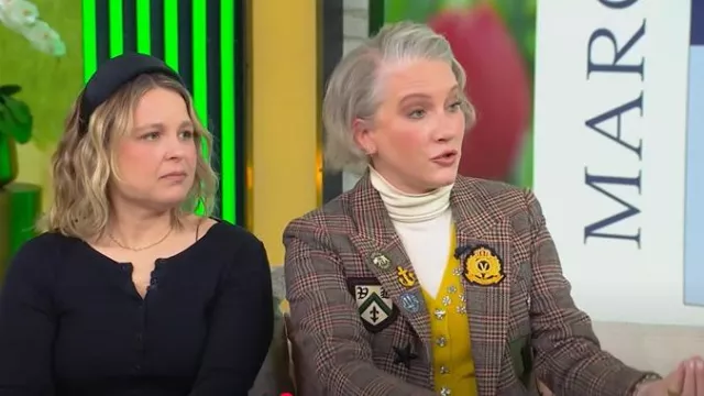 Veronica Beard Merlin Patch Dickey Jacket portée par Clea Shearer telle qu’elle a été vue au Tamron Hall Show le 20 mars 2025