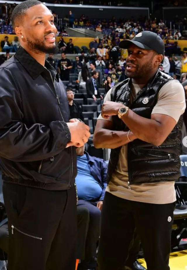 Rolex Or jaune et diamant noir 'GMT-Master II' portée par Floyd Mayweather sur le compte Instagram @nbafashionfits