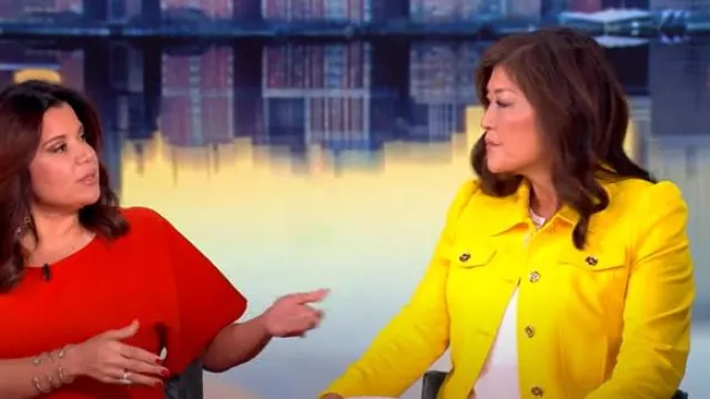 Veste camionneur à manches bouffantes Tommy Hilfiger portée par Juju Chang comme on le voit dans The View le 24 mars 2025
