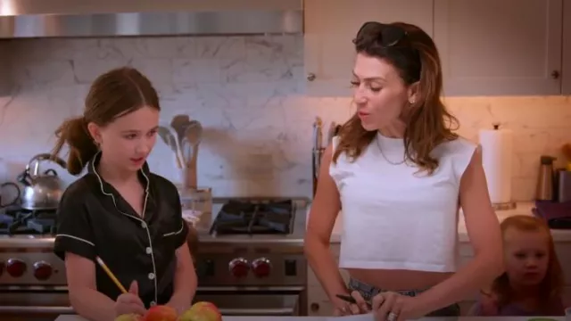 X Karla The Sleeveless Crop Tank worn by Hilaria Baldwin as seen in The Baldwins (S01E01)