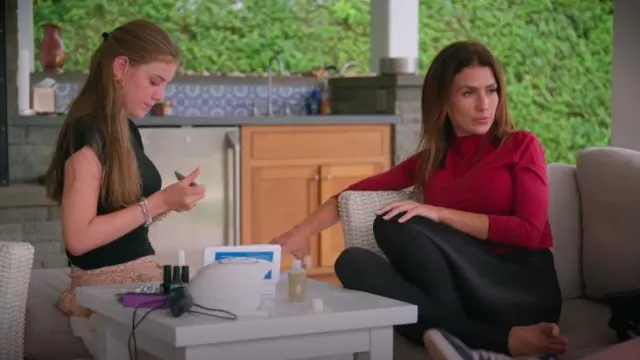 Spanx Shape Faux Leather Leggings worn by Hilaria Baldwin as seen in The Baldwins (S01E04)
