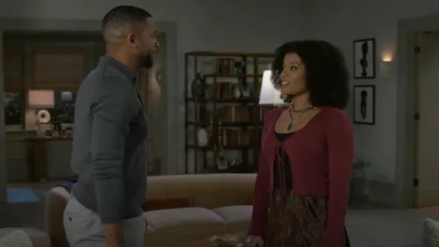 Cotton On Tie Front Cardigan worn by  Eva Thomas (Ambyr Michelle) as seen in Beyond the Gates (S01E14)