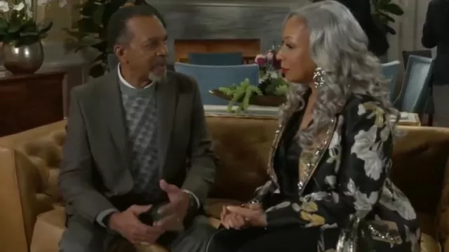 Cinq a Sept Rabia Floral-Beaded Single-Breasted Coat worn by Anita Dupree (Tamara Tunie) as seen in Beyond the Gates (S01E17)