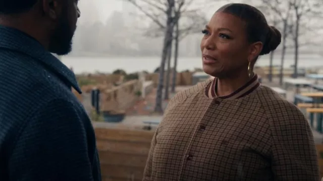 Jacquemus The Rond Carré Pendientes de aro usados por Robyn McCall (Queen Latifah) como se ve en The Equalizer (T05E13)