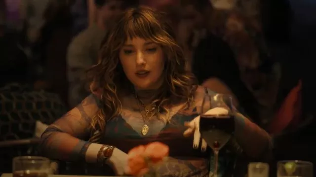 Natori Feathers Plunge T-Shirt Bra worn by Harper Simms (Jessy Yates) as seen in PULSE (S01E02)