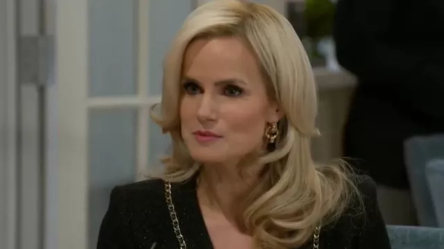 Anthropologie Door Knocker Drop Earrings worn by Vanessa McBride(Lauren Buglioli) as seen in Beyond the Gates (S01E25)
